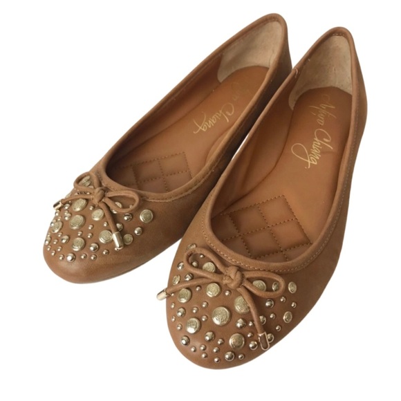 Arturo Chiang Genuine Leather Studded Ballet Flats - Picture 1 of 7